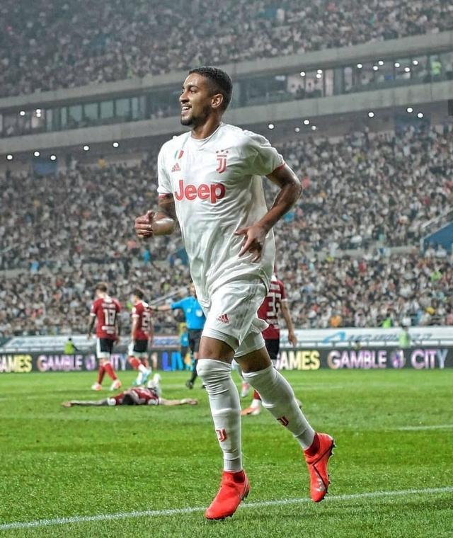 中国女足利 中国女足利