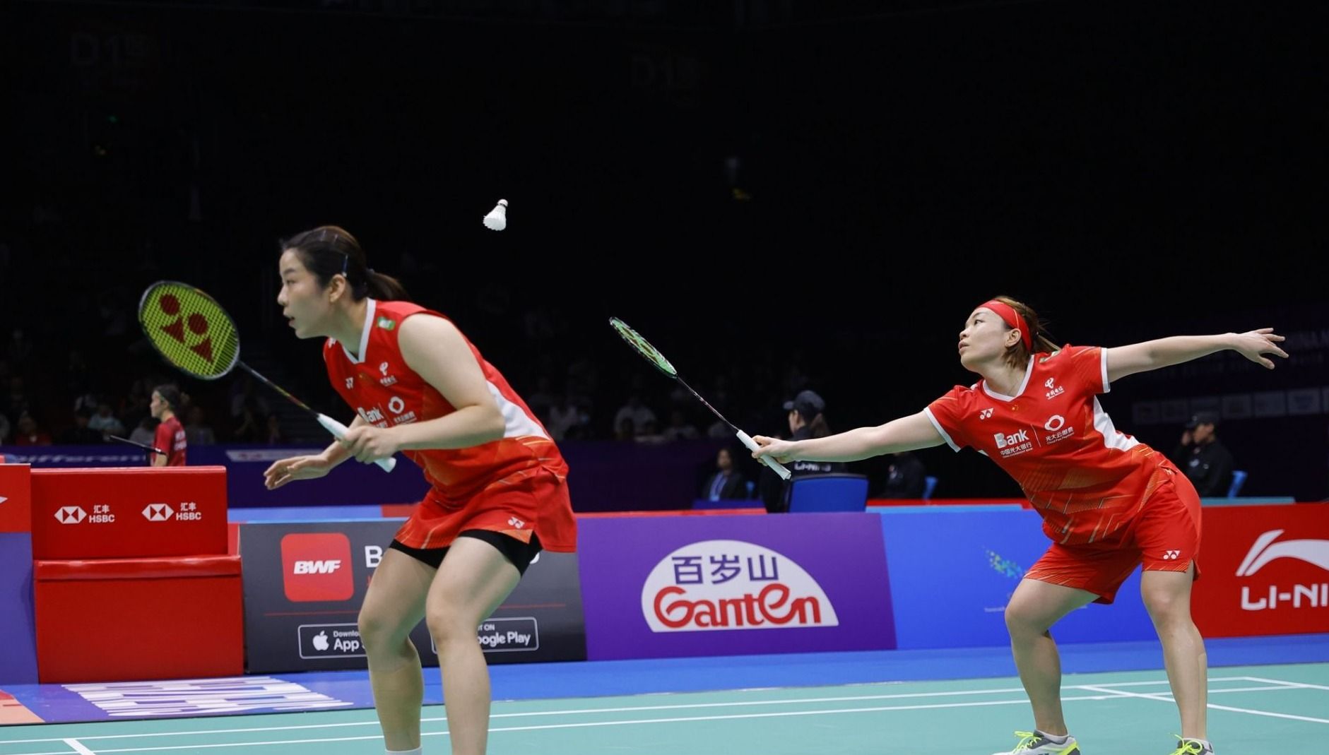 让高尔夫与 让高尔夫与