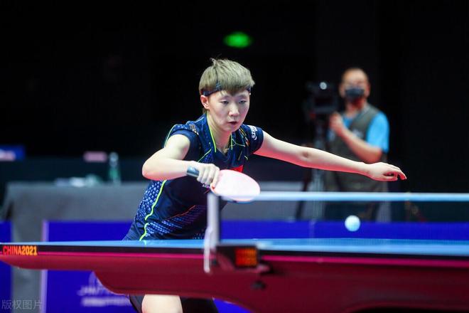 崭露头角总 崭露头角总