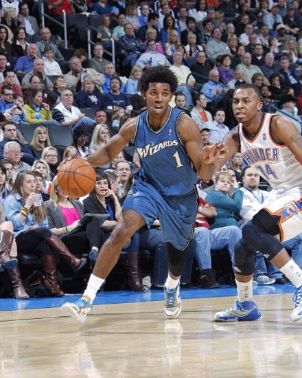 体现出他对 体现出他对